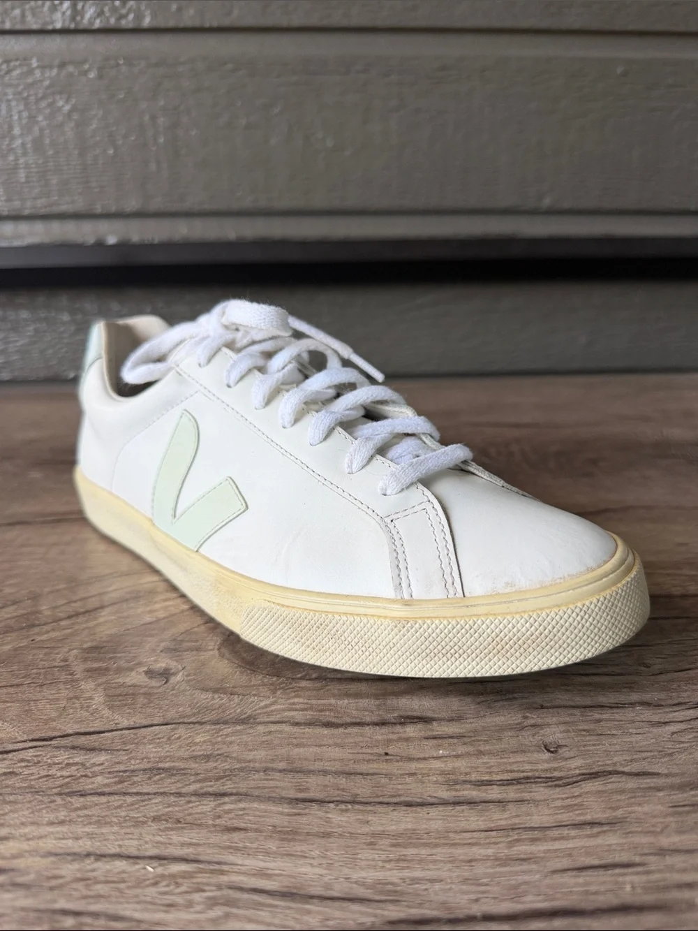 VEJA Women’s Esplar Leather 'White Black size 9